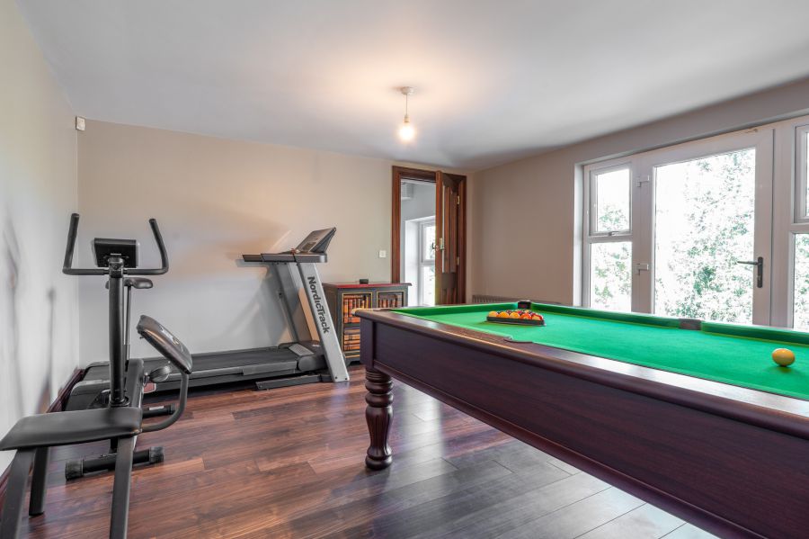 Groomsbridge, 2 Dunnanew Road