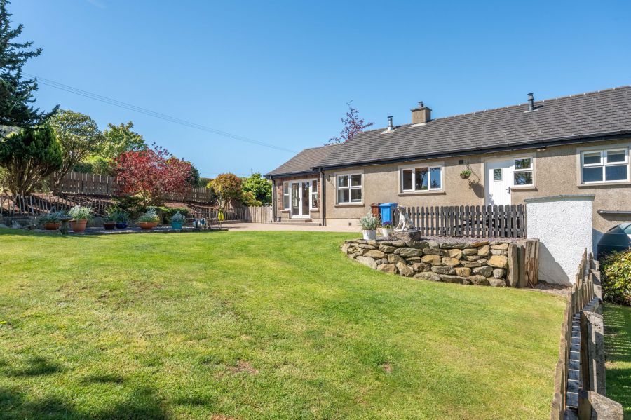 Groomsbridge, 2 Dunnanew Road