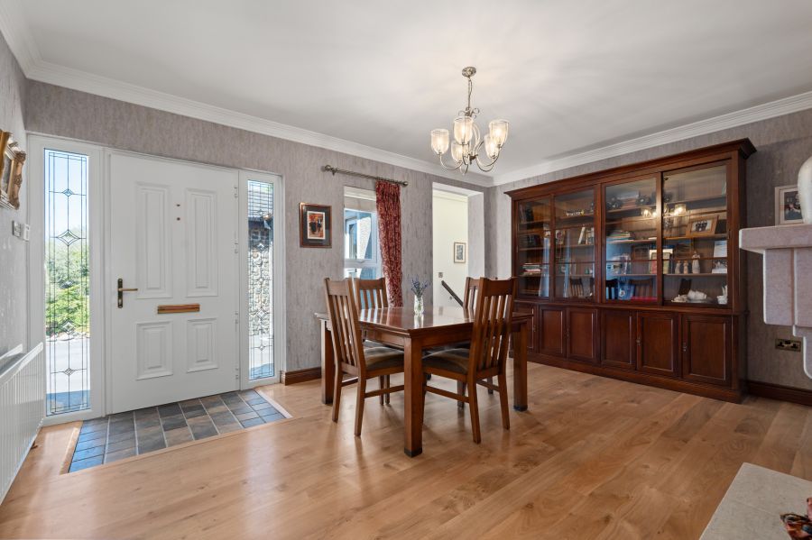 Groomsbridge, 2 Dunnanew Road