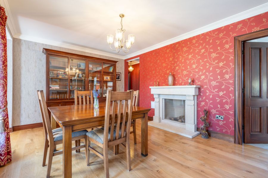 Groomsbridge, 2 Dunnanew Road