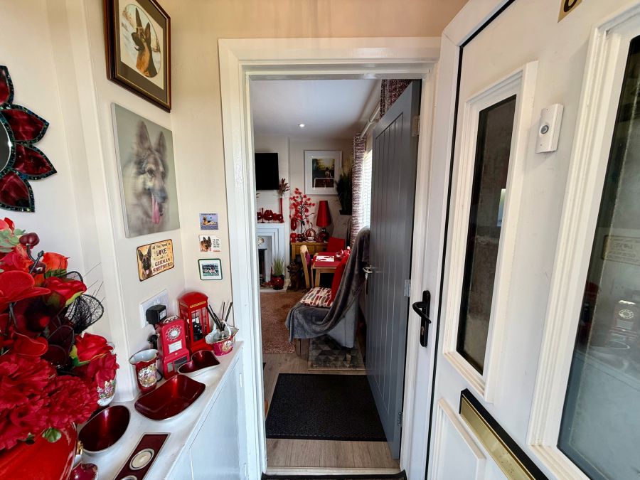 8 Mourne Park