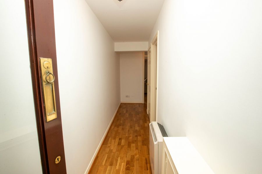 27 Edgewater