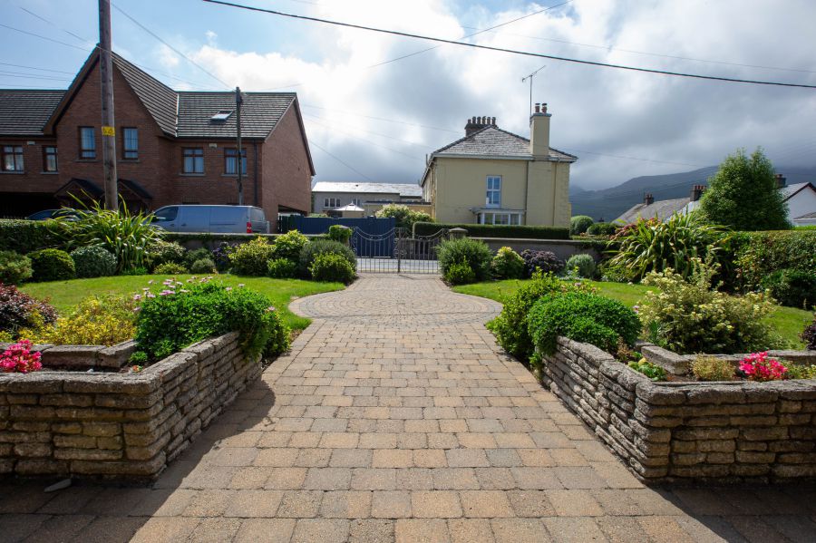 11 Bryansford Gardens