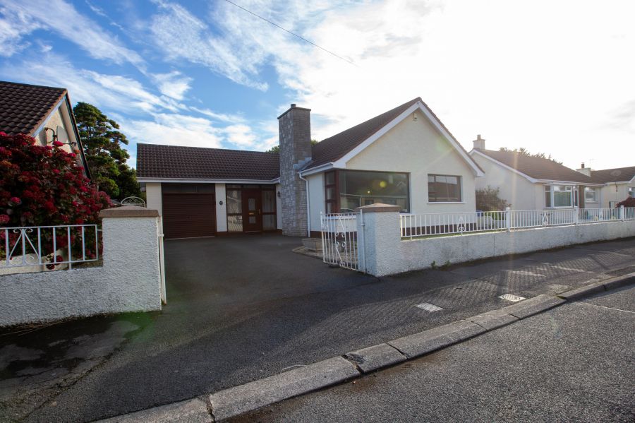 23 Elmgrove Park