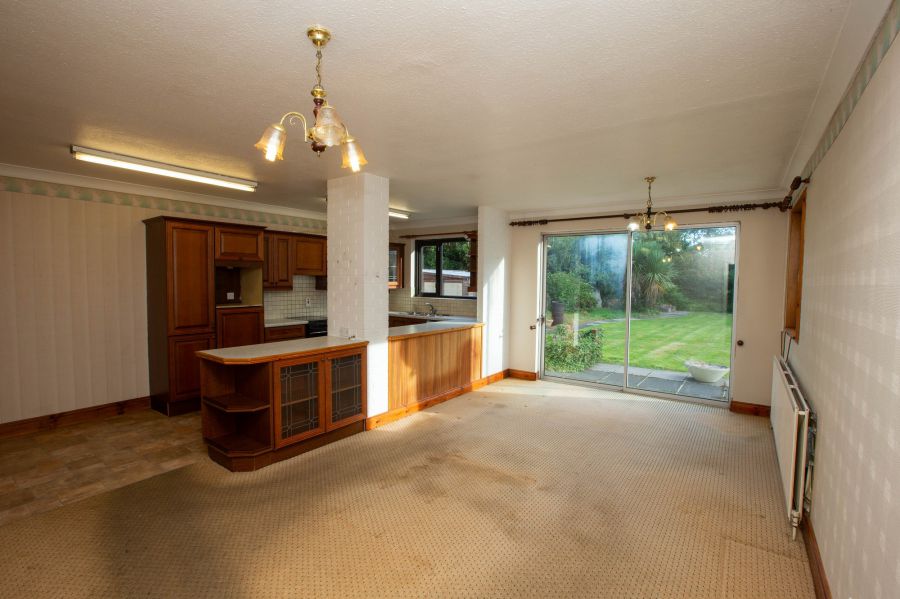 23 Elmgrove Park