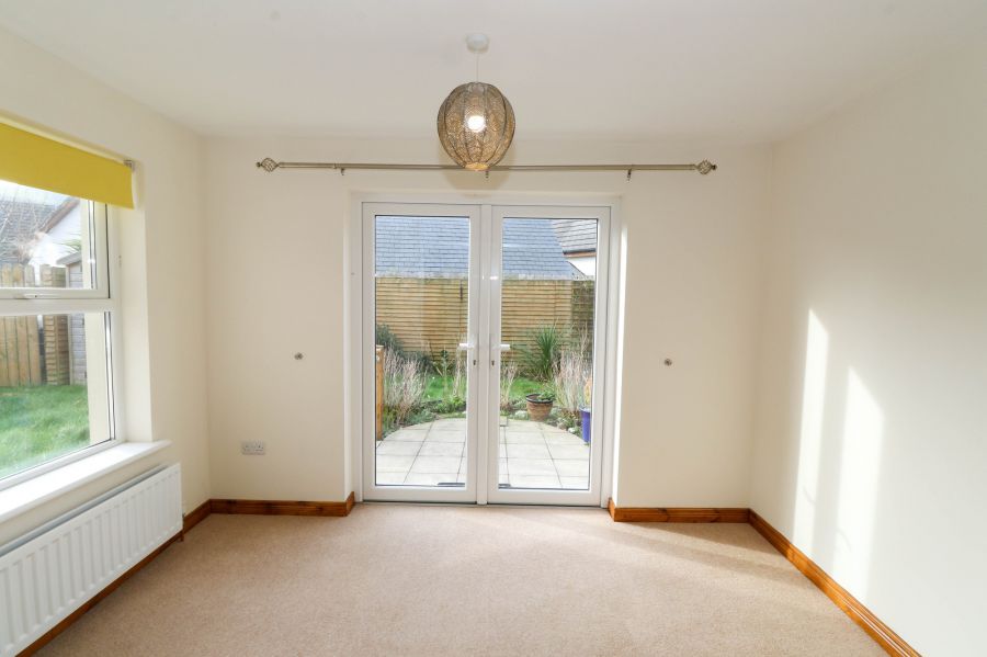 5 Tullybrannigan Way