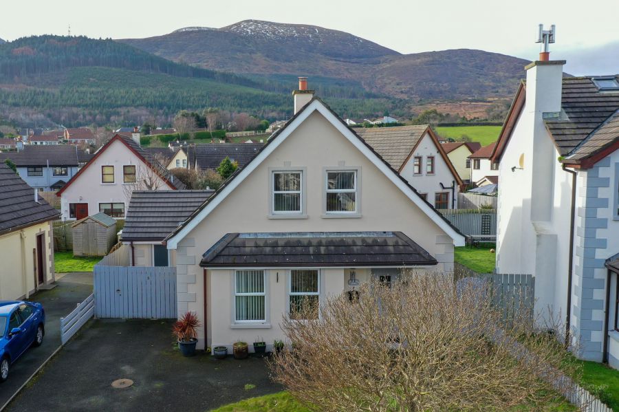 5 Tullybrannigan Way