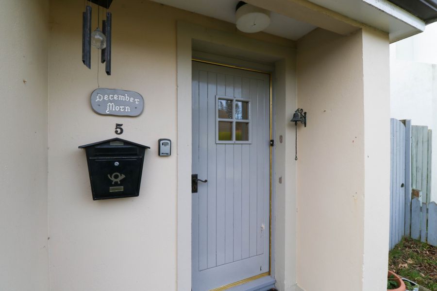 5 Tullybrannigan Way
