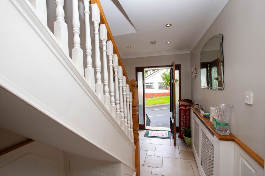 4 Tudor Oaks