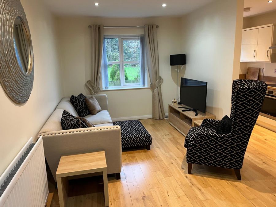 Apt. 7, 87E  Bryansford Road