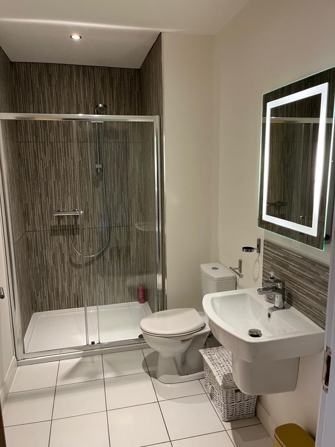 Apt. 7, 87E  Bryansford Road