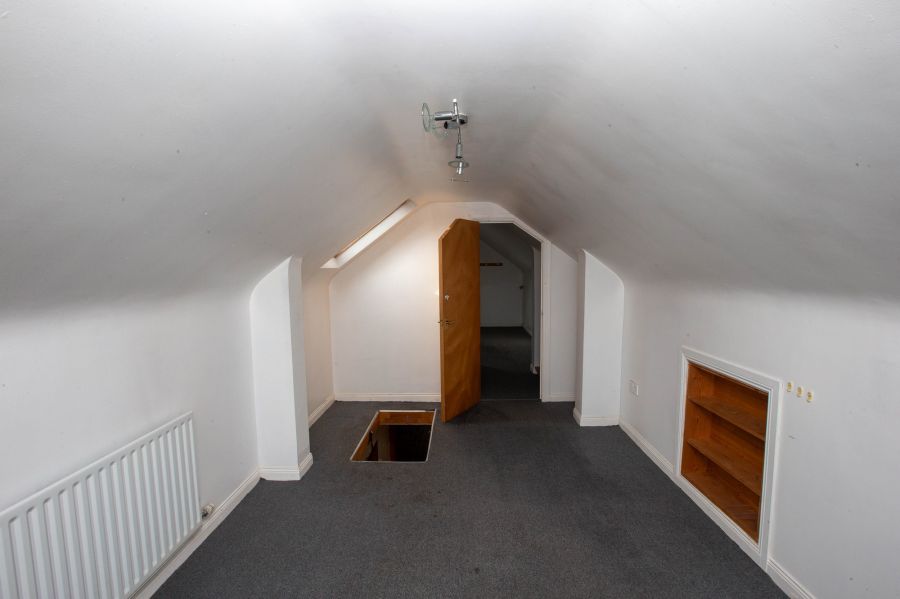 30 Slievenabrock Avenue