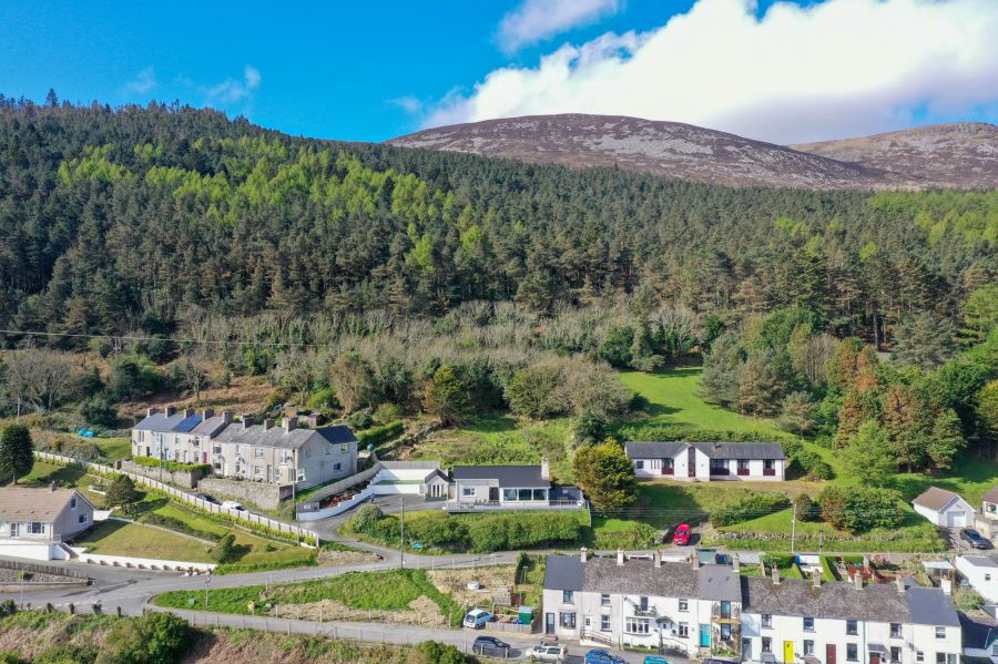 The Beacons, 161A  King Street