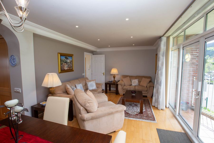 6 Parklands