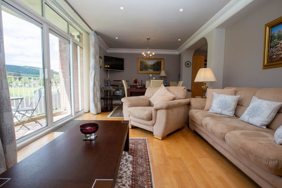 6 Parklands