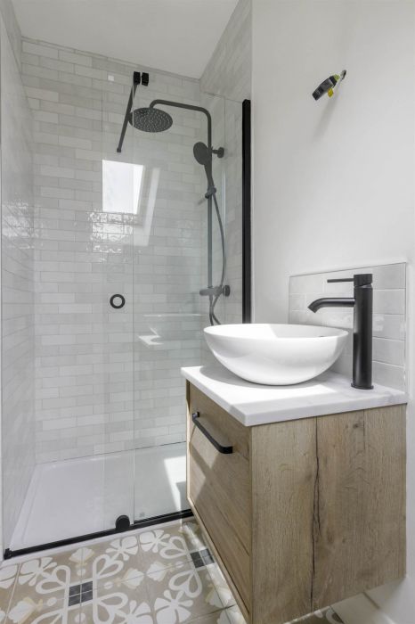 THE CLOCK TOWER APARTMENT, 4 Crosby House