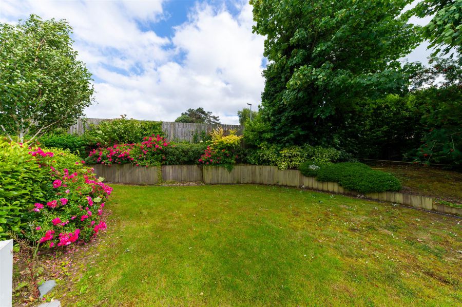 2 Kintyre Avenue