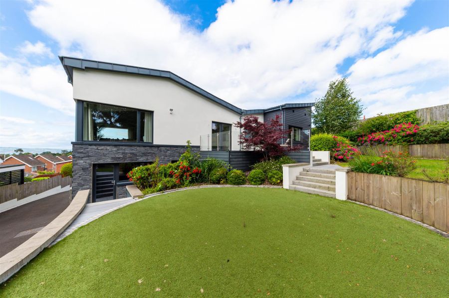 2 Kintyre Avenue