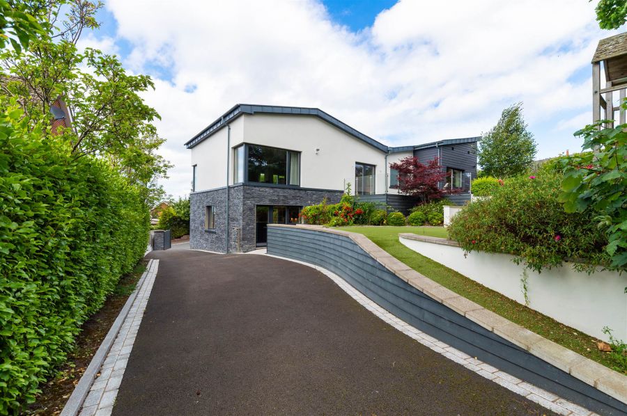 2 Kintyre Avenue
