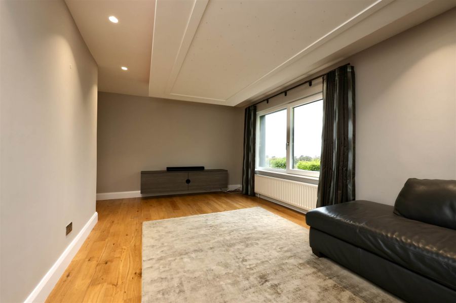 2 Kintyre Avenue