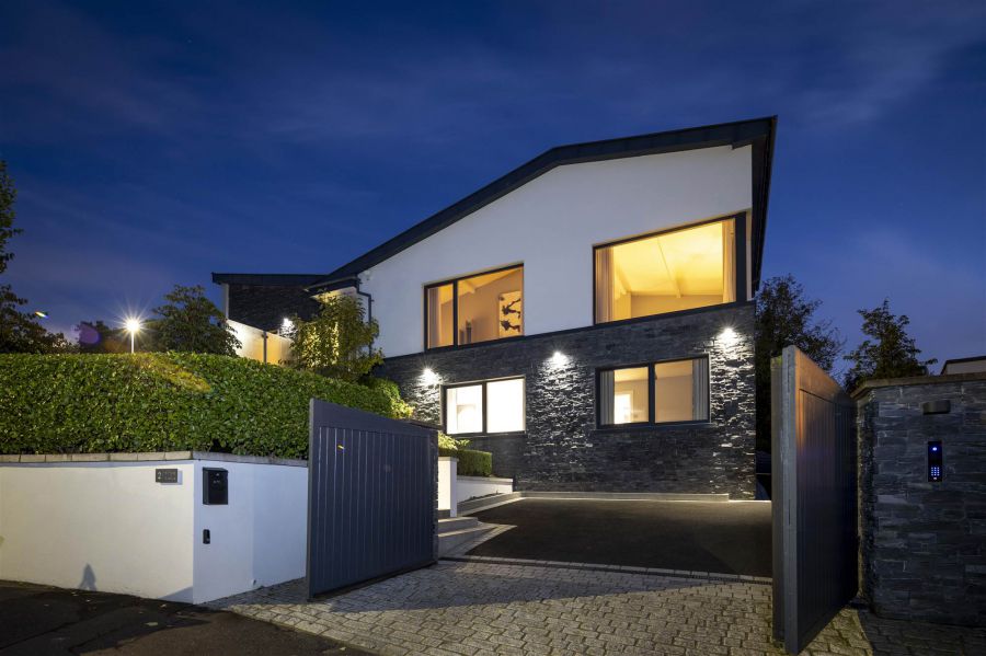 2 Kintyre Avenue