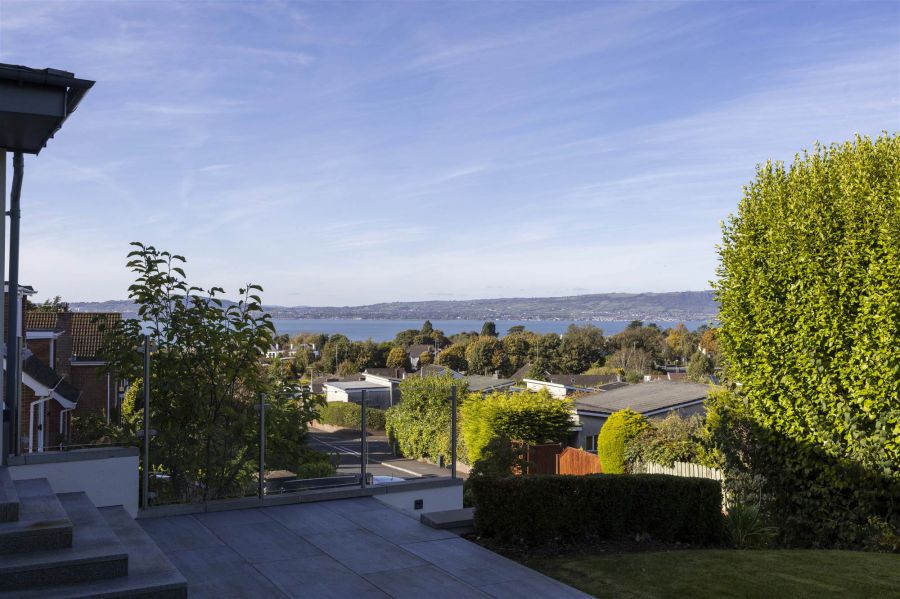 2 Kintyre Avenue
