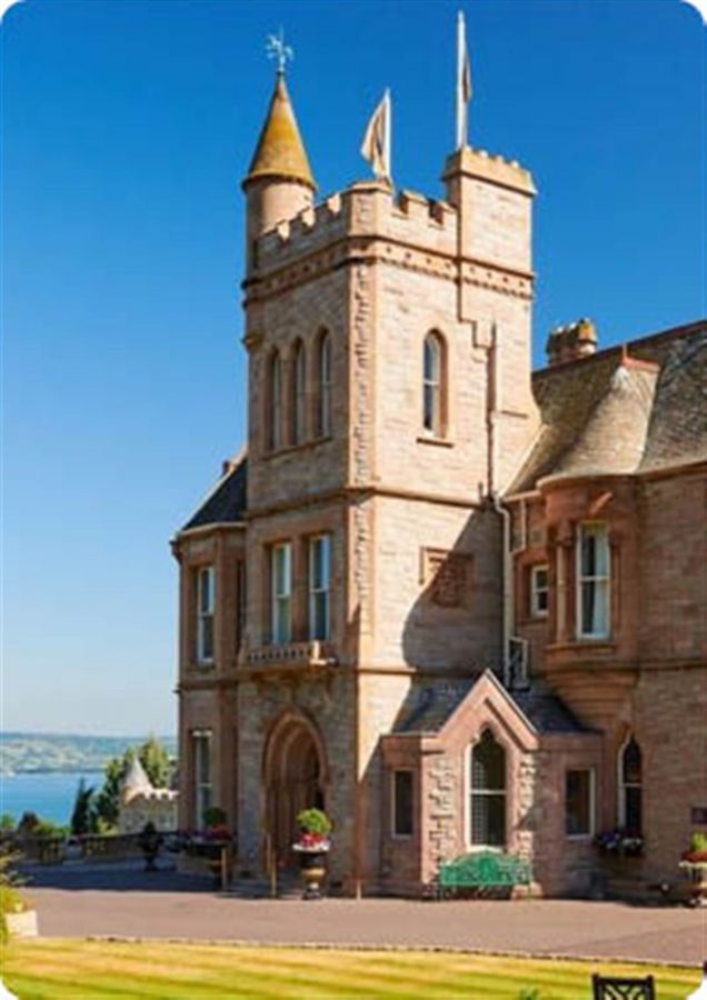 Apt 6 Priory Gate