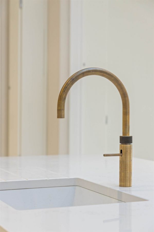 Townhouse with private elevator, 3 Priory Gate