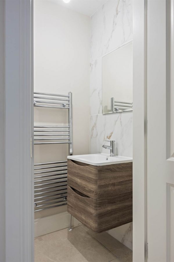 Townhouse with private elevator, 3 Priory Gate