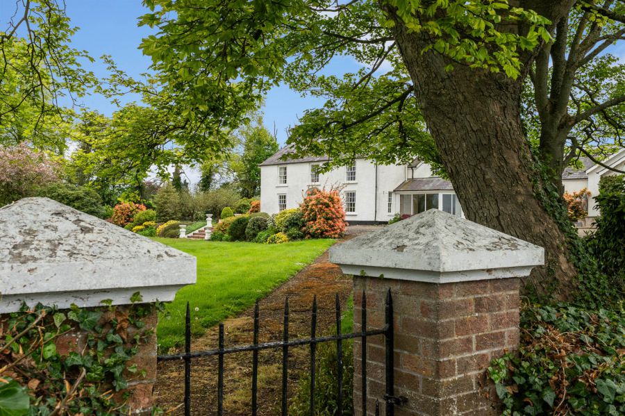 Islandreagh, 2 Islandreagh Road