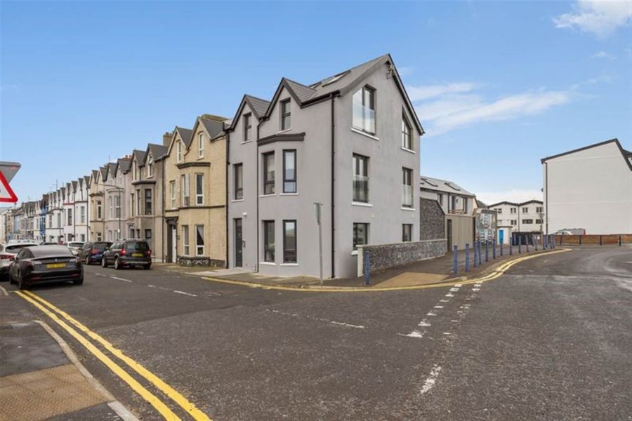 The Penthouse, 3 , 37 West,37 princess street, portrush, BT56 8AX