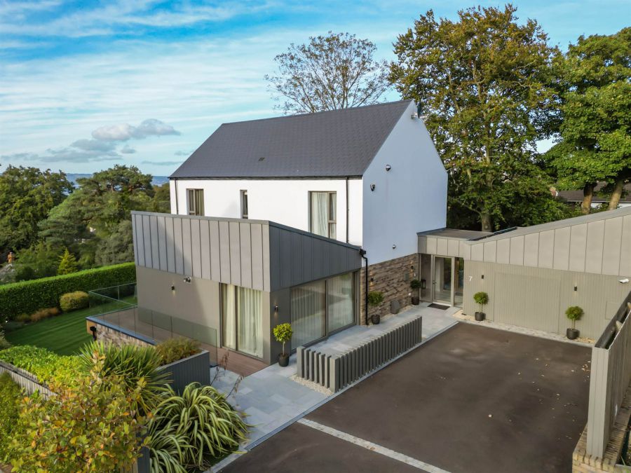 7 Twisel Brae Lane