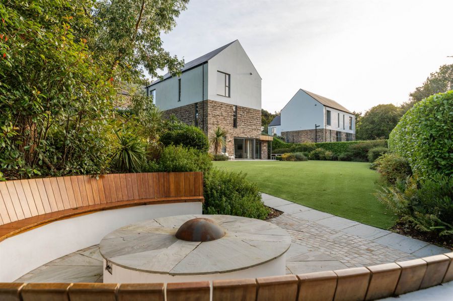7 Twisel Brae Lane