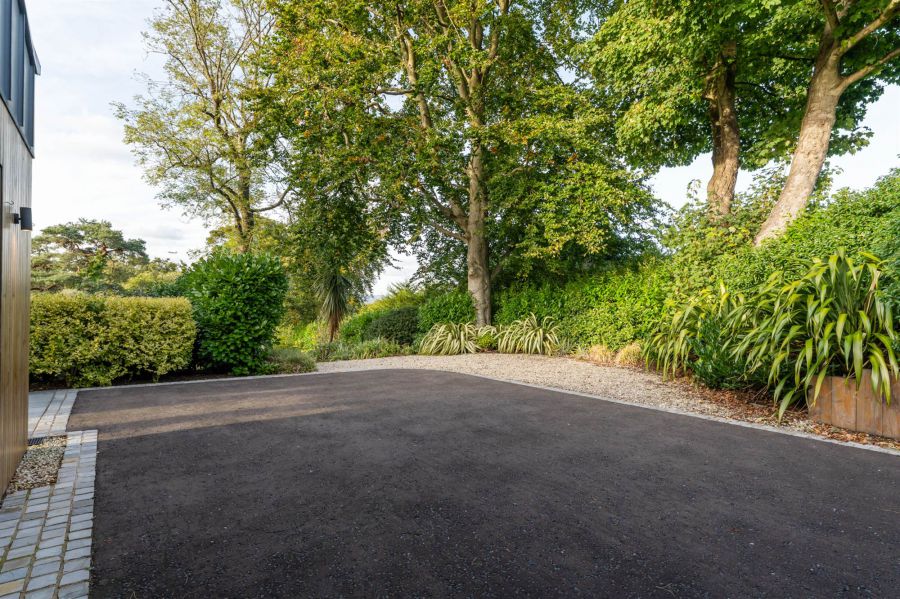7 Twisel Brae Lane
