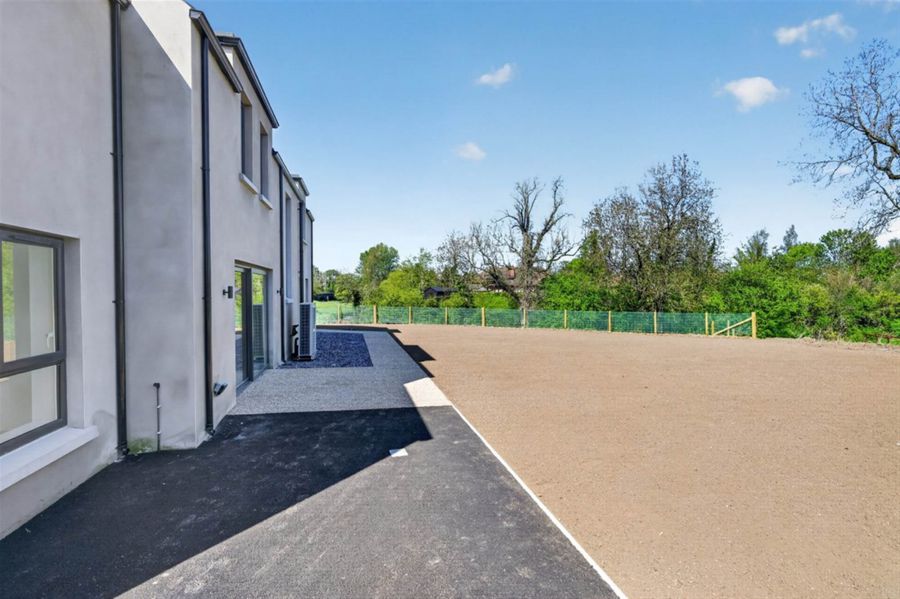 3 Dunadry Lane