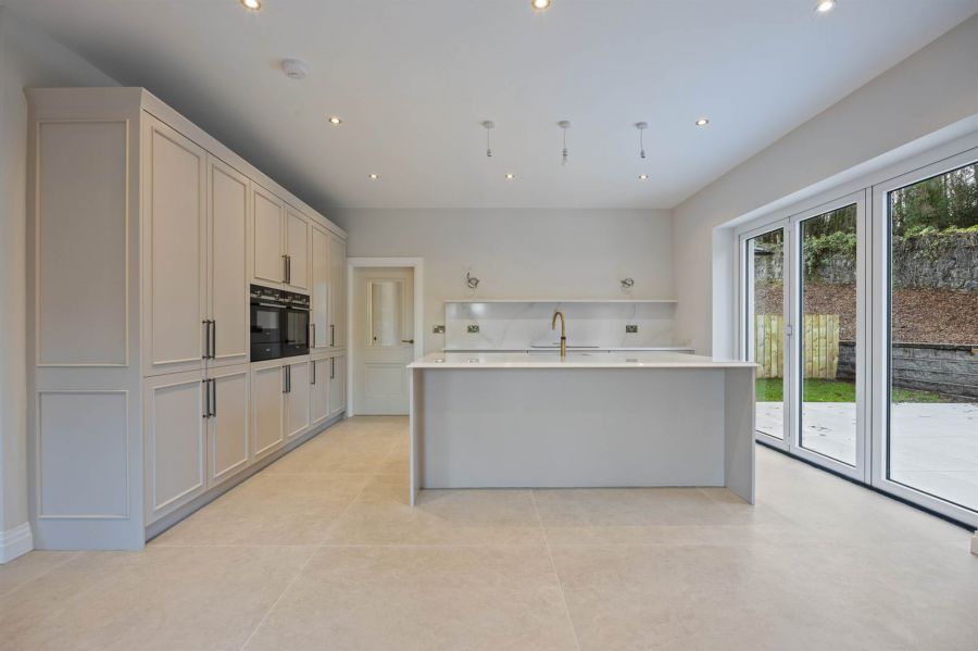 The Praeger 6 Ardavon Park