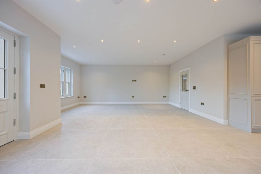 The Praeger 6 Ardavon Park