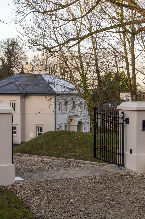 The Praeger 6 Ardavon Park