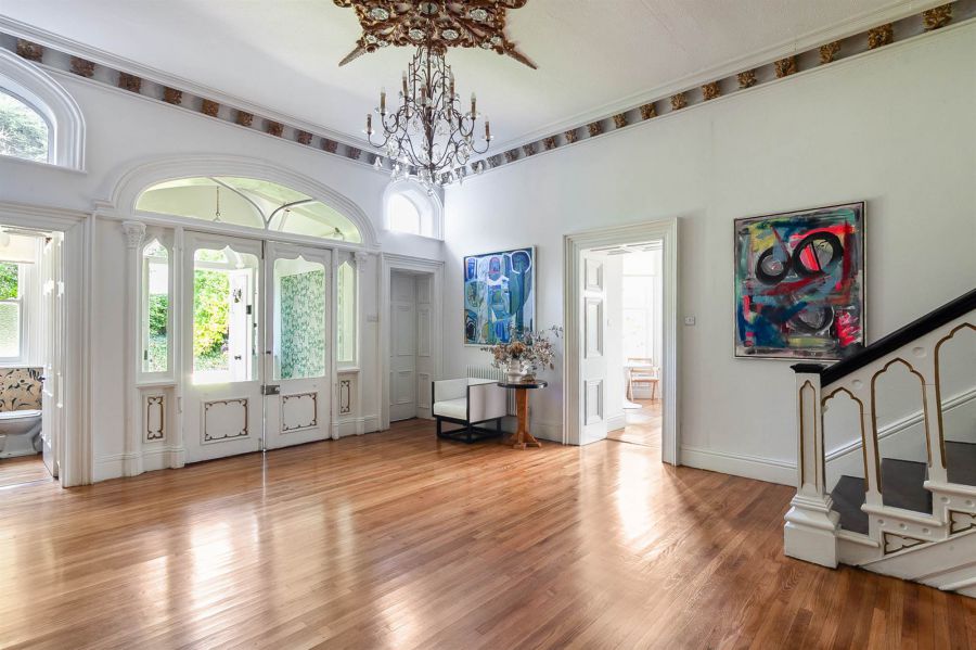 Tudor Hall, 5 Tudor Park