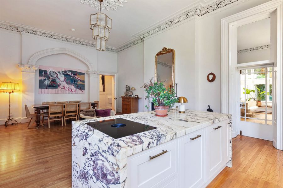 Tudor Hall, 5 Tudor Park