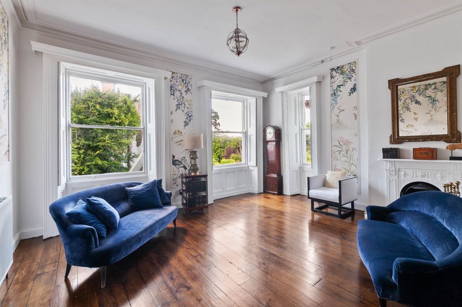 Tudor Hall, 5 Tudor Park