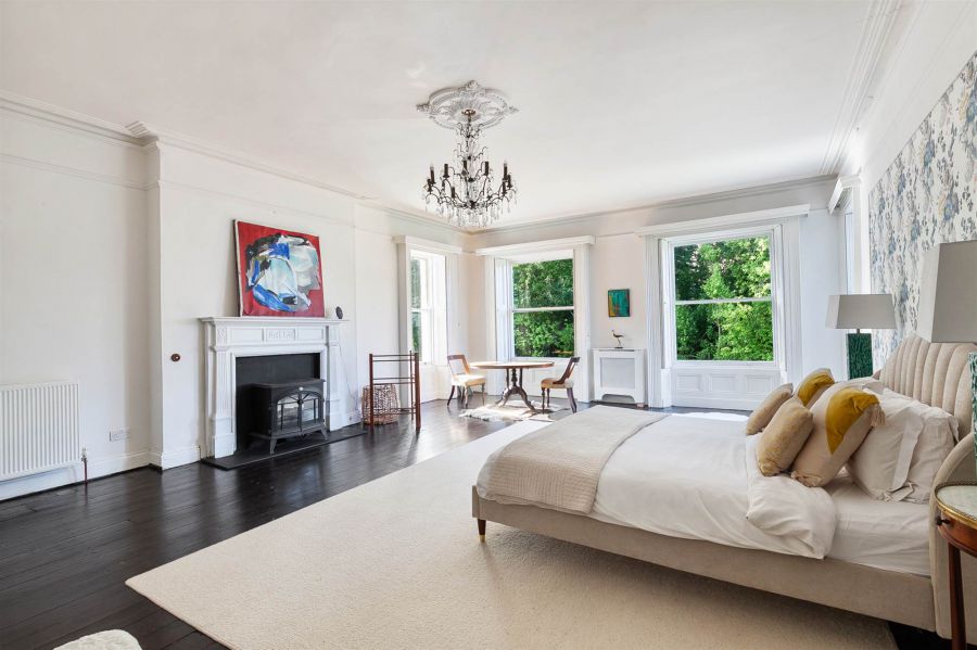 Tudor Hall, 5 Tudor Park