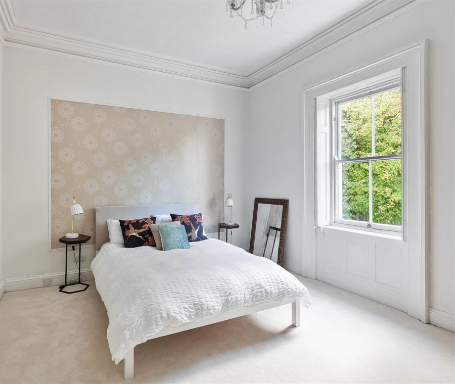 Tudor Hall, 5 Tudor Park