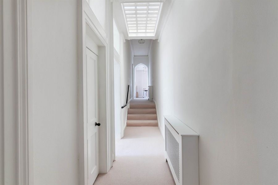 Tudor Hall, 5 Tudor Park