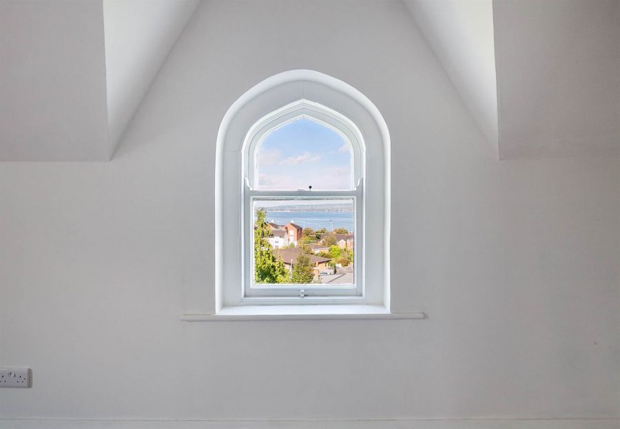 Tudor Hall, 5 Tudor Park