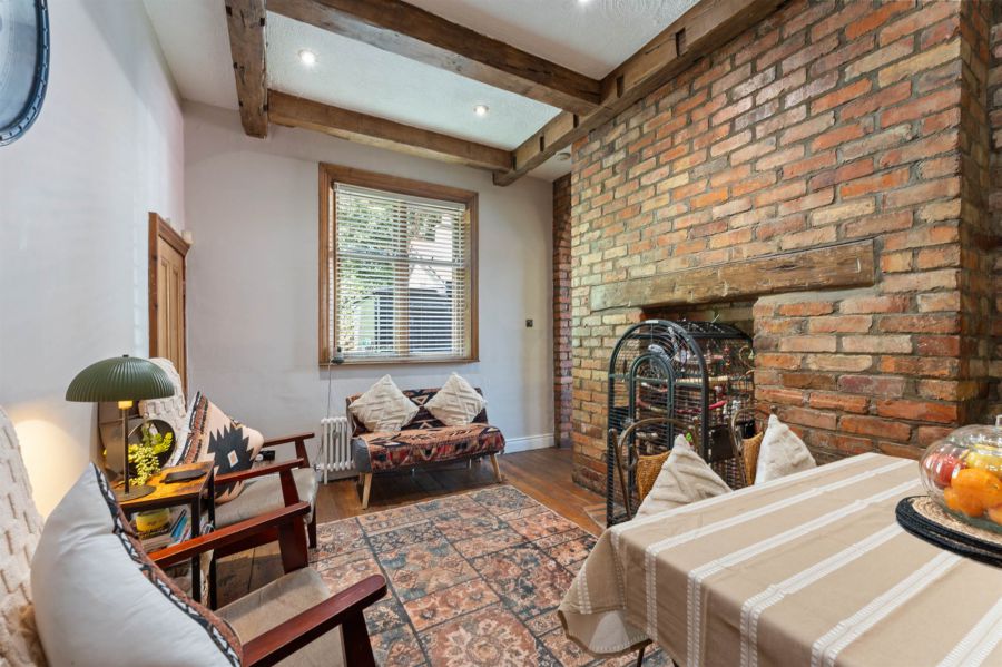 Clonard, 13 Bachelors Walk