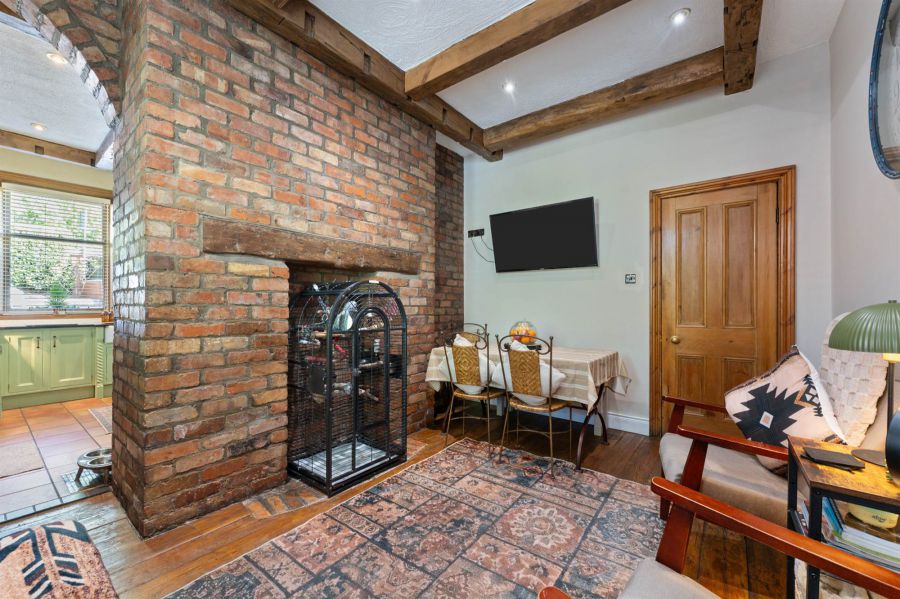 Clonard, 13 Bachelors Walk