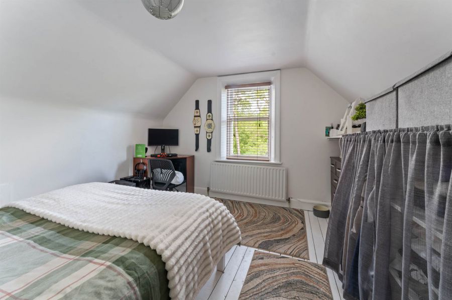 Clonard, 13 Bachelors Walk