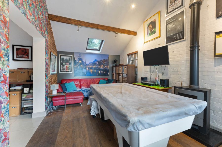 Clonard, 13 Bachelors Walk
