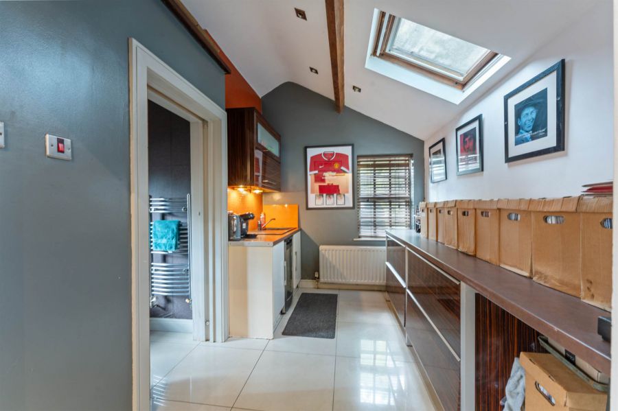Clonard, 13 Bachelors Walk